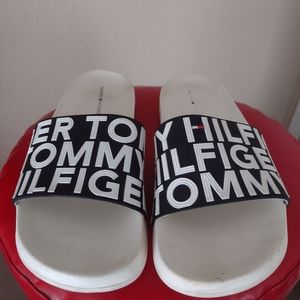 Tommy Hilfiger pool slides
